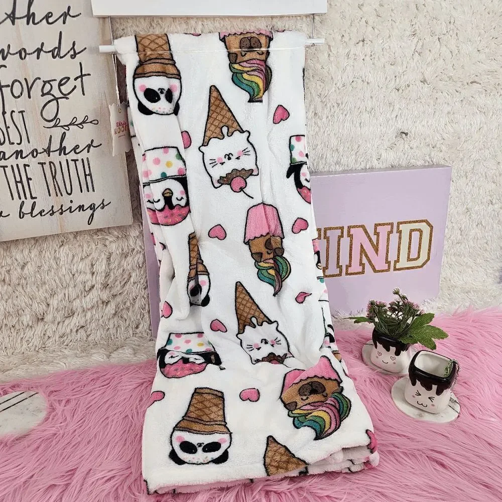 NWT Riley's Room Ice Cream Throw: Sweet Coziness NWT